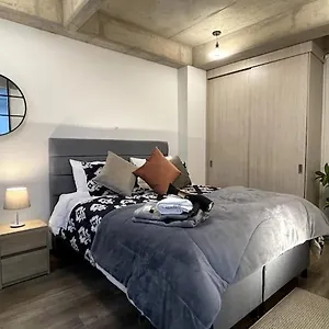 502 Movistar Arena Apartamento